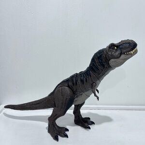 Jurassic World Dominion Thrash 'n Devour Tyrannosaurus‎ Rex with Sound & Motion
